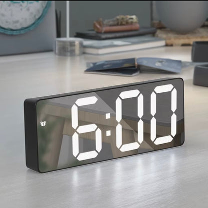 Smart digital clock